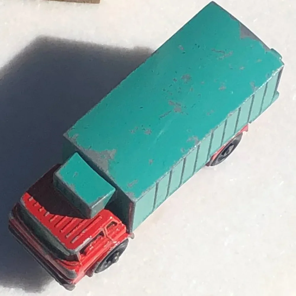 ❤️VINTAGE MATCHBOX Lesney Vintage Green and Red GMC Truck moderate wear 💚